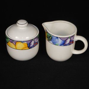 Beautiful creamer & sugar bowl. Vitromaster Suzanne 1992